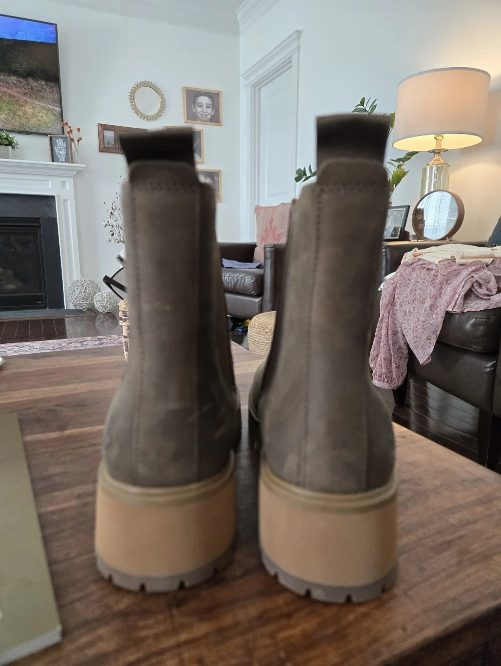 Timberland Brown Taupe Leather Platform Chelsea Boots 7 Like New - Picture 11 of 11